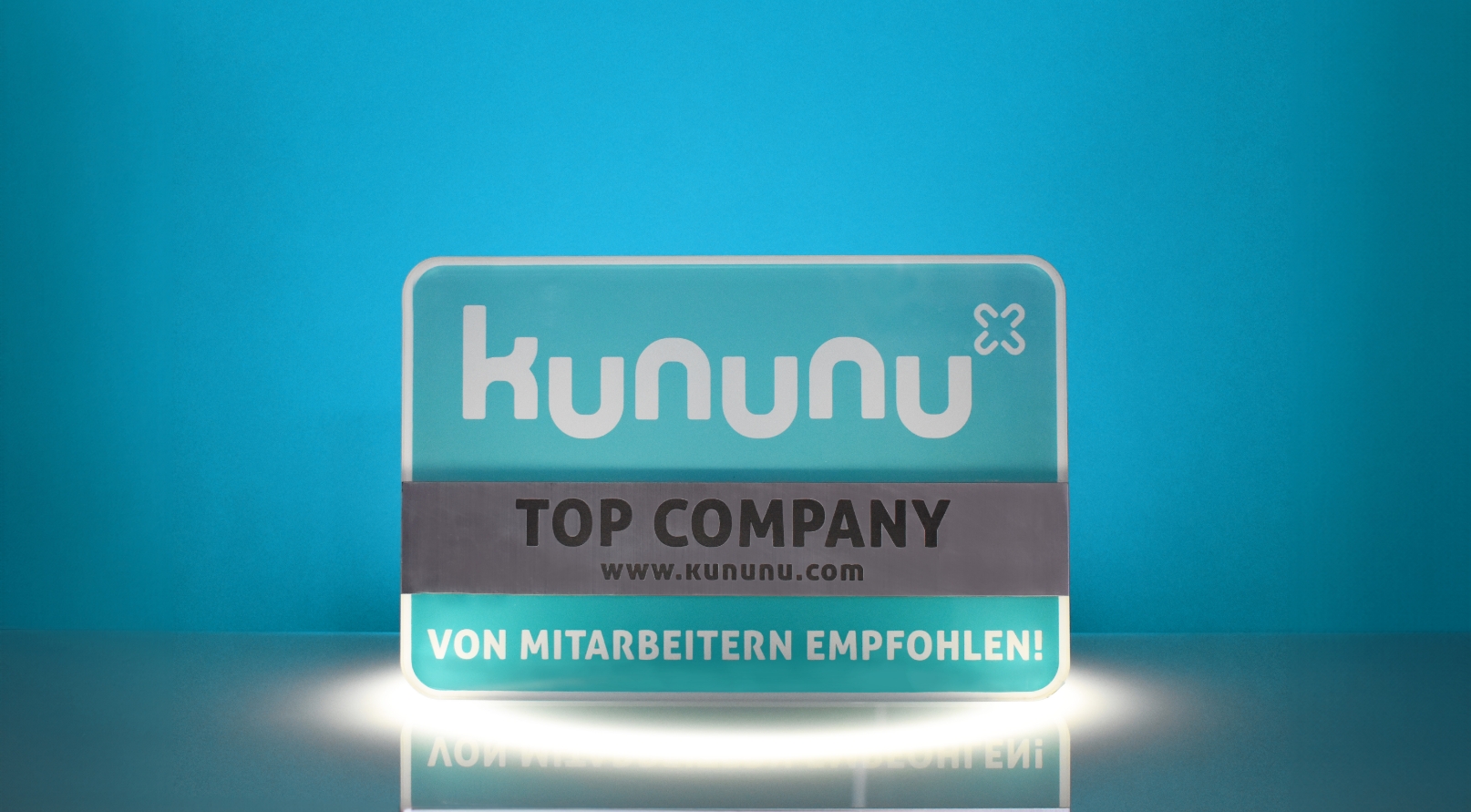 Kommdirekt Bildbeschreibung: kununu-top-company-kommdirekt