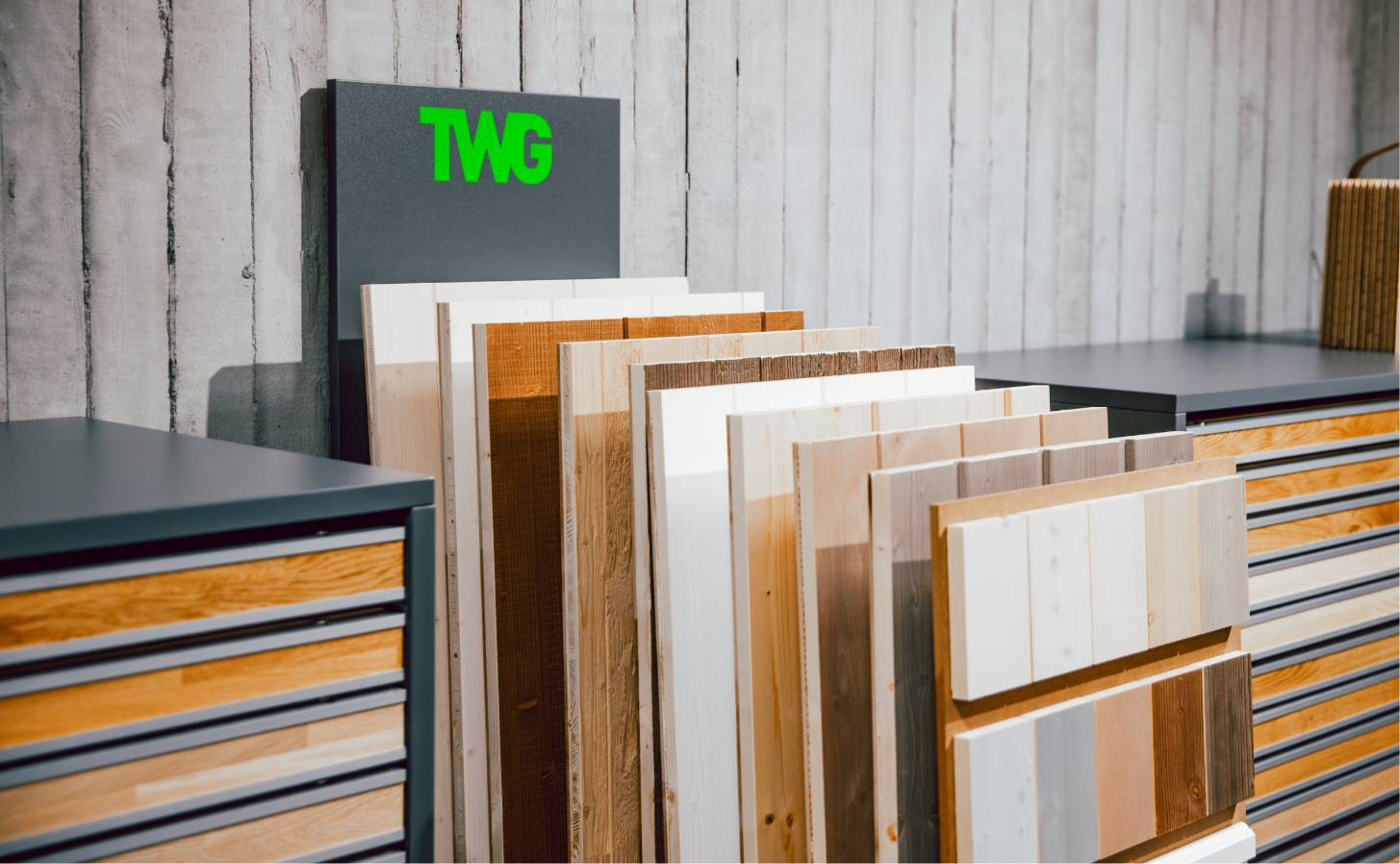 Kommdirekt Bildbeschreibung: twg-ausstellung-referenz-hoolzmuster-2